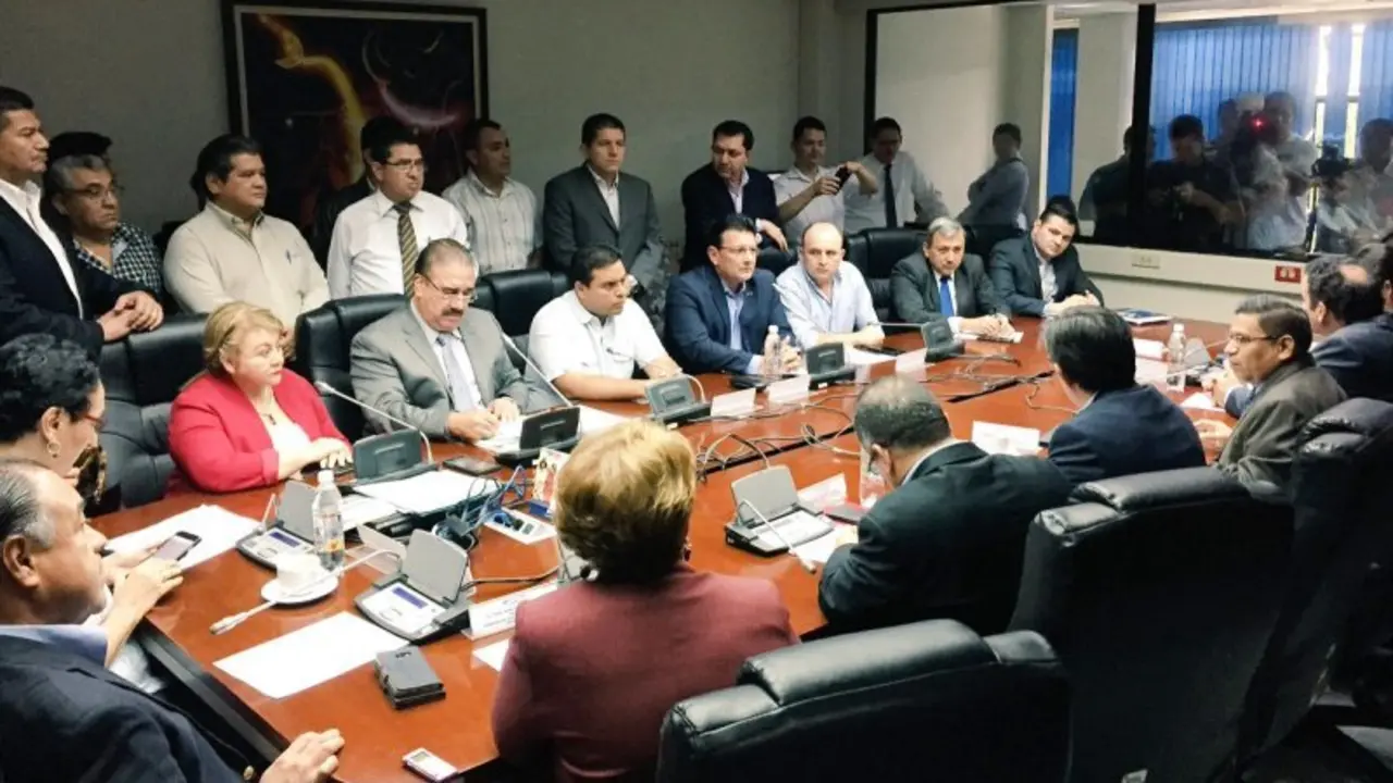 comisi&oacute;n de hacienda