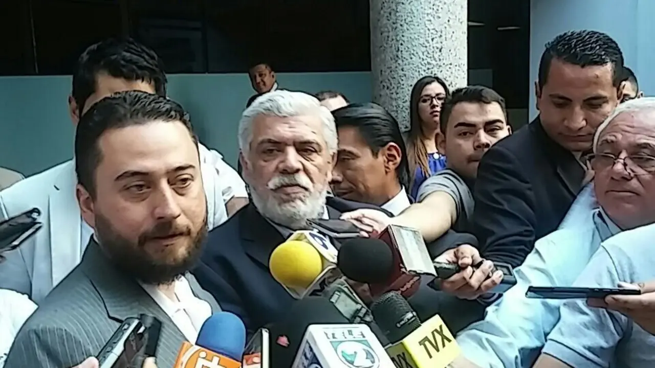 Reabrir caso Monse&ntilde;o Romero