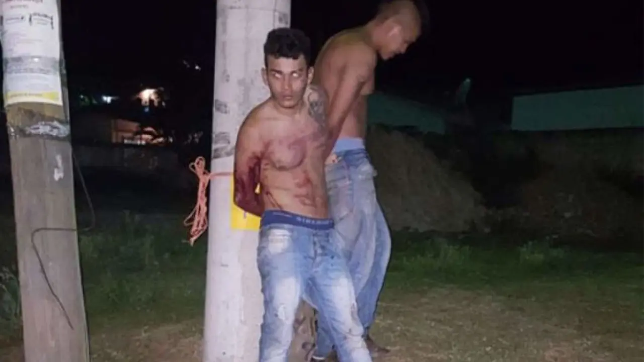 dt.common.streams.StreamServer