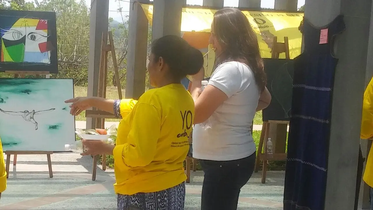 foto de mujer privada de libertad