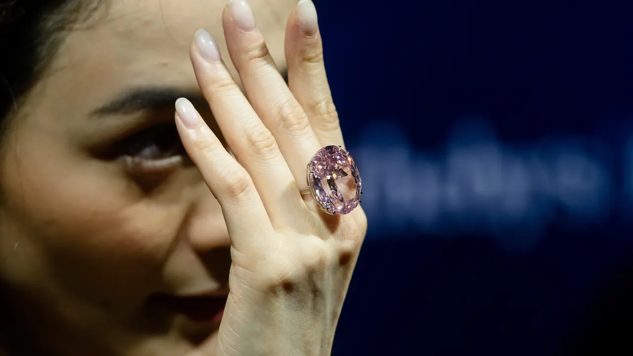 El Pink Star, el diamante m&aacute;s caro del mundo fue subastado en Hong Kong