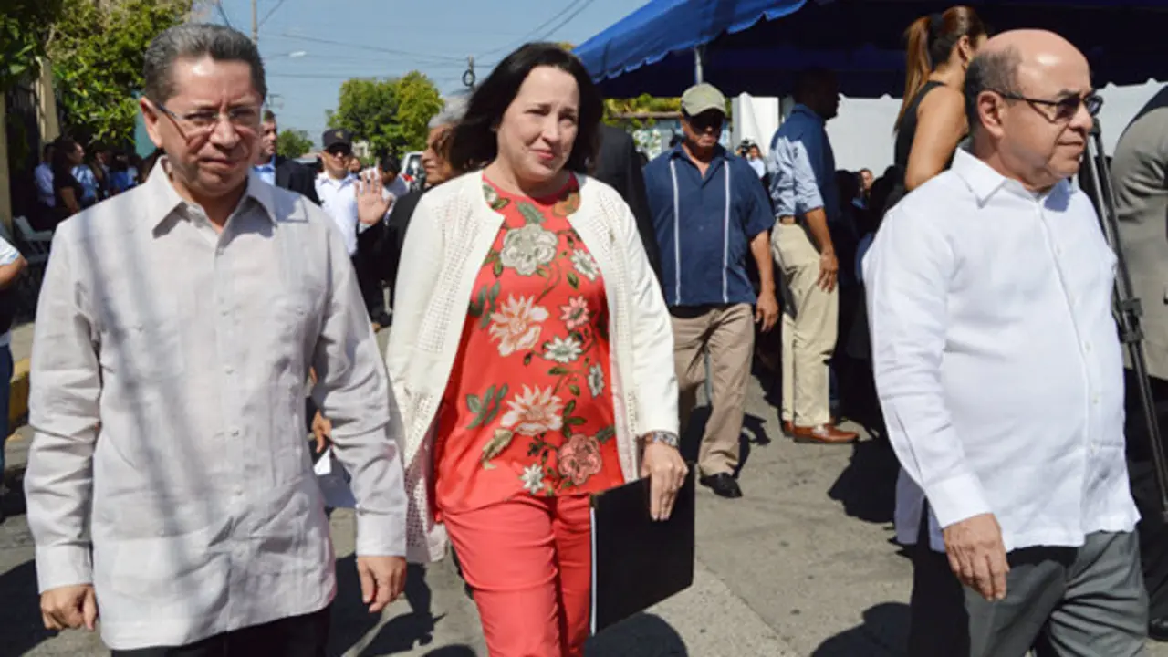 Douglas-Melendez-Jean-Manes