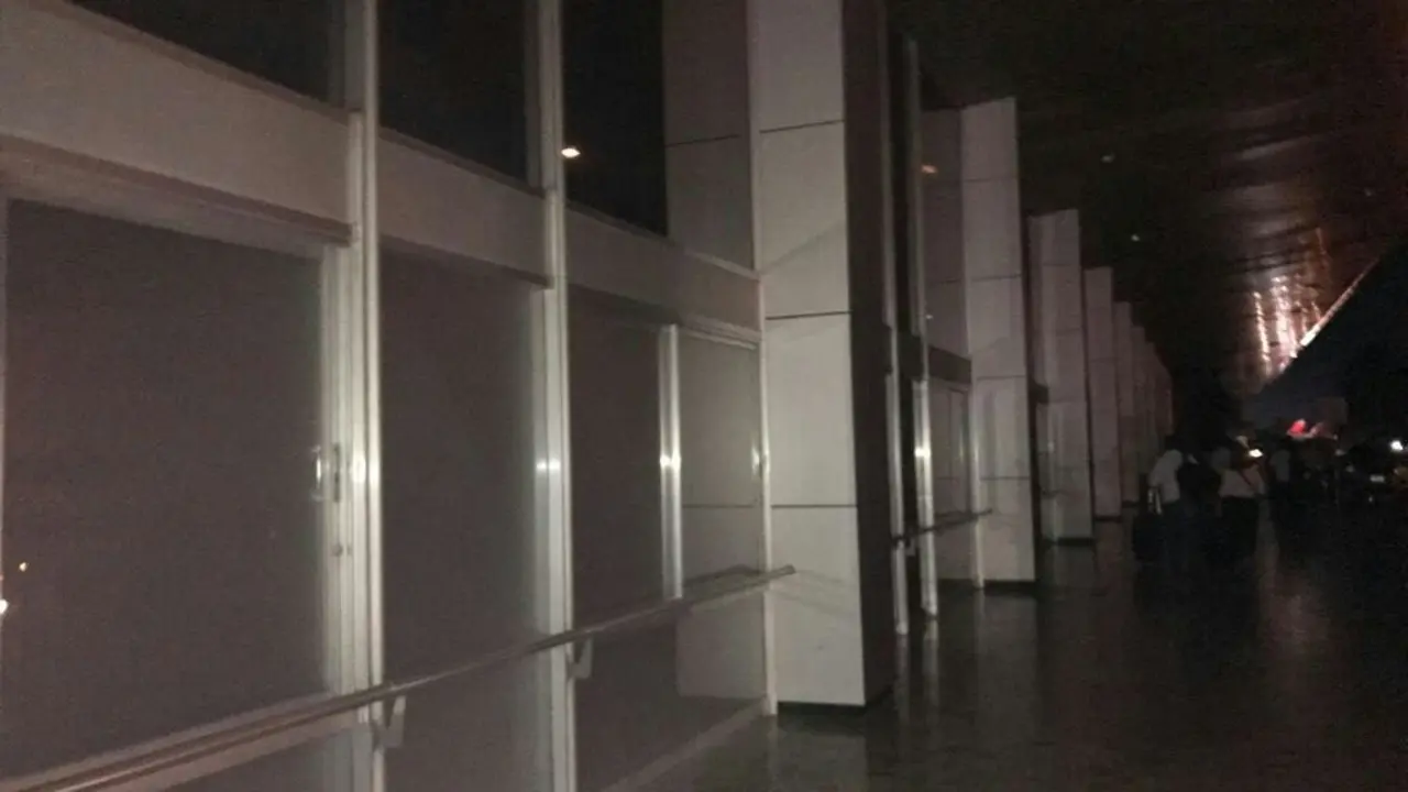 Aeropuerto sin luz