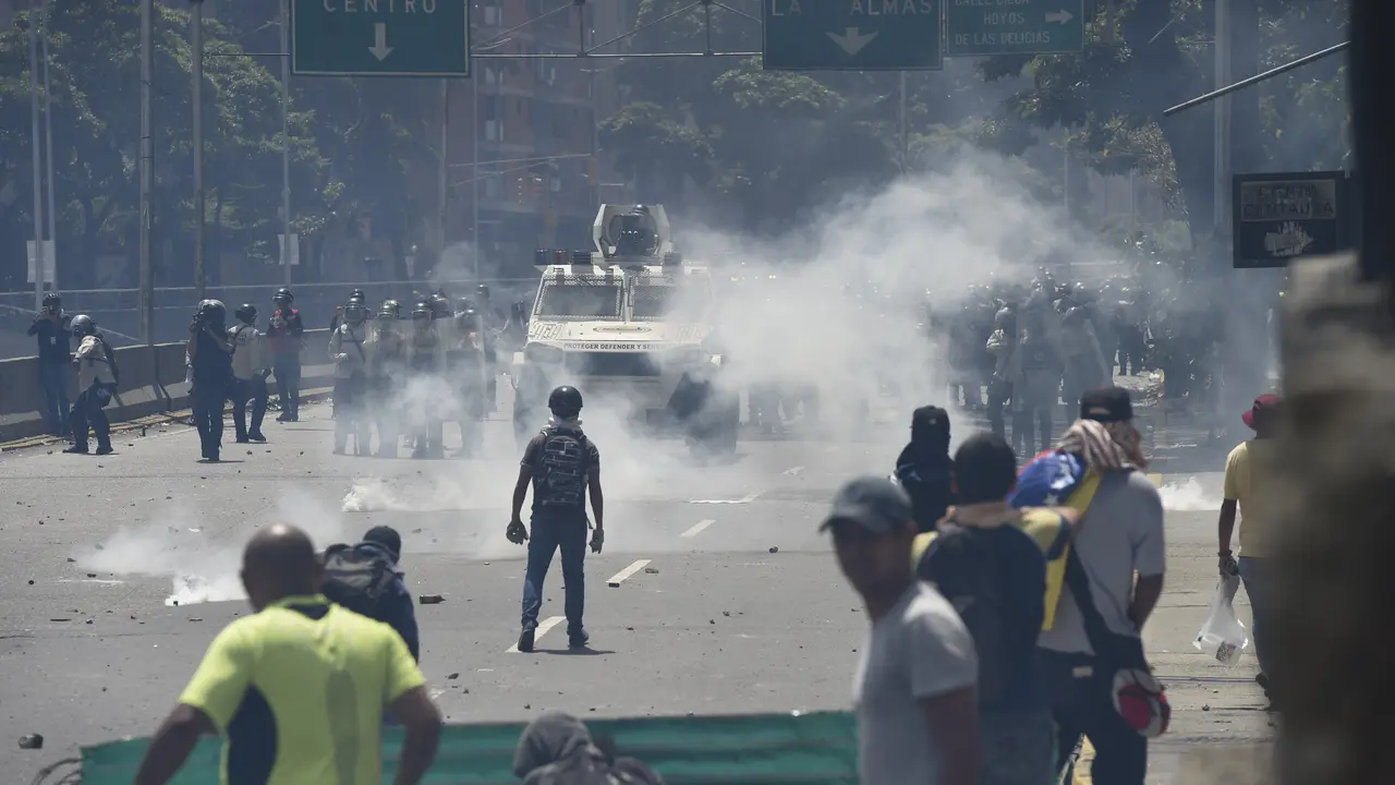 Protestas en Caracas contra el gobierno de Nicol&aacute;s Maduro