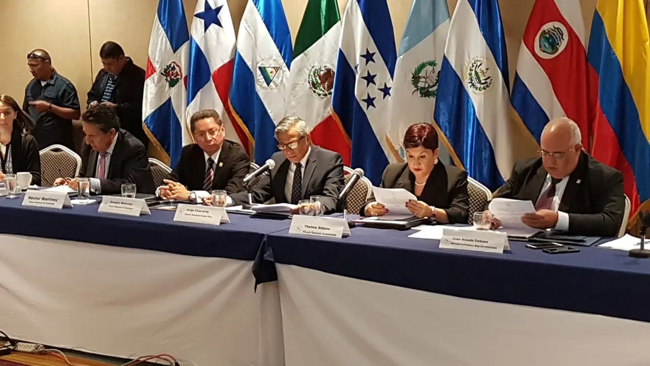 El fiscal Douglas Mel&eacute;ndez durante una reuni&oacute;n de Consejo Centroamericano y del Caribe de Ministerios P&uacute;blicos