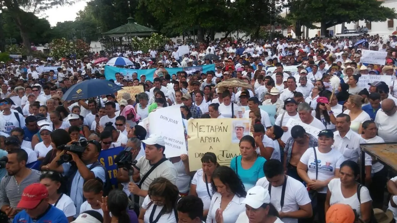 Concentraci&oacute;n en apoyo a Juan Samayoa en Metap&aacute;n