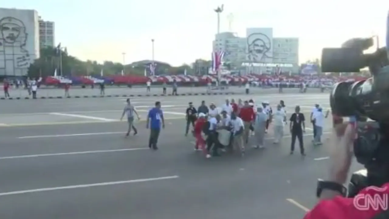 Captura de un hombre en el D&iacute;a del Trabajo en Cuba
