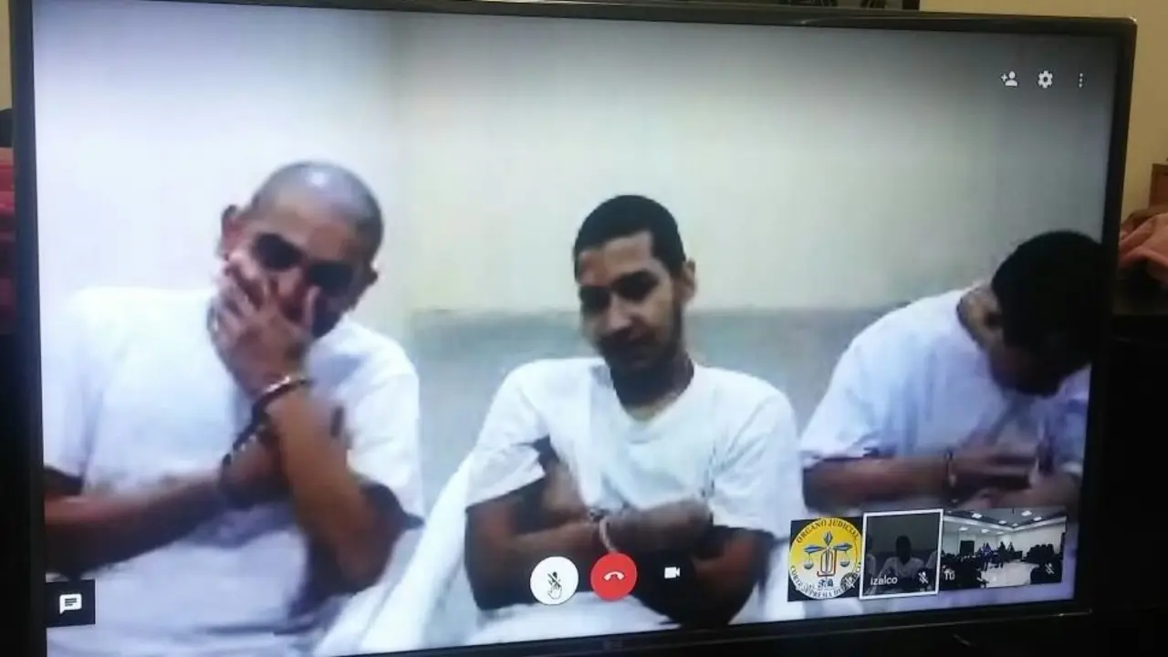 Sujetos que asesinaron a dos polic&iacute;as