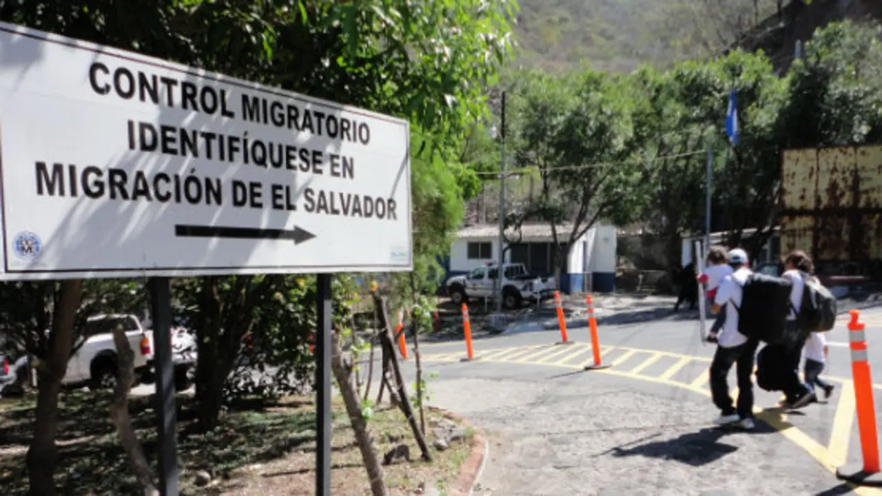 Paso migratorio, frontera