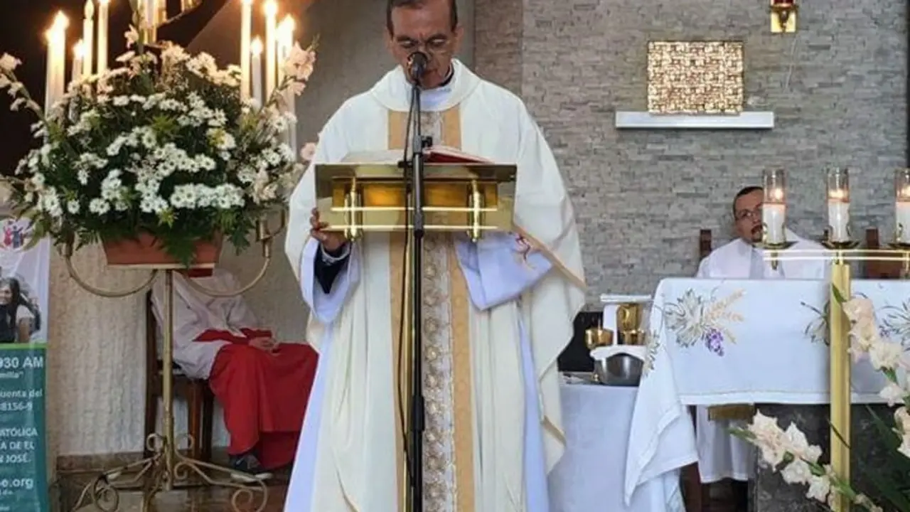 Monse&ntilde;or Gregorio Rosa Chavez