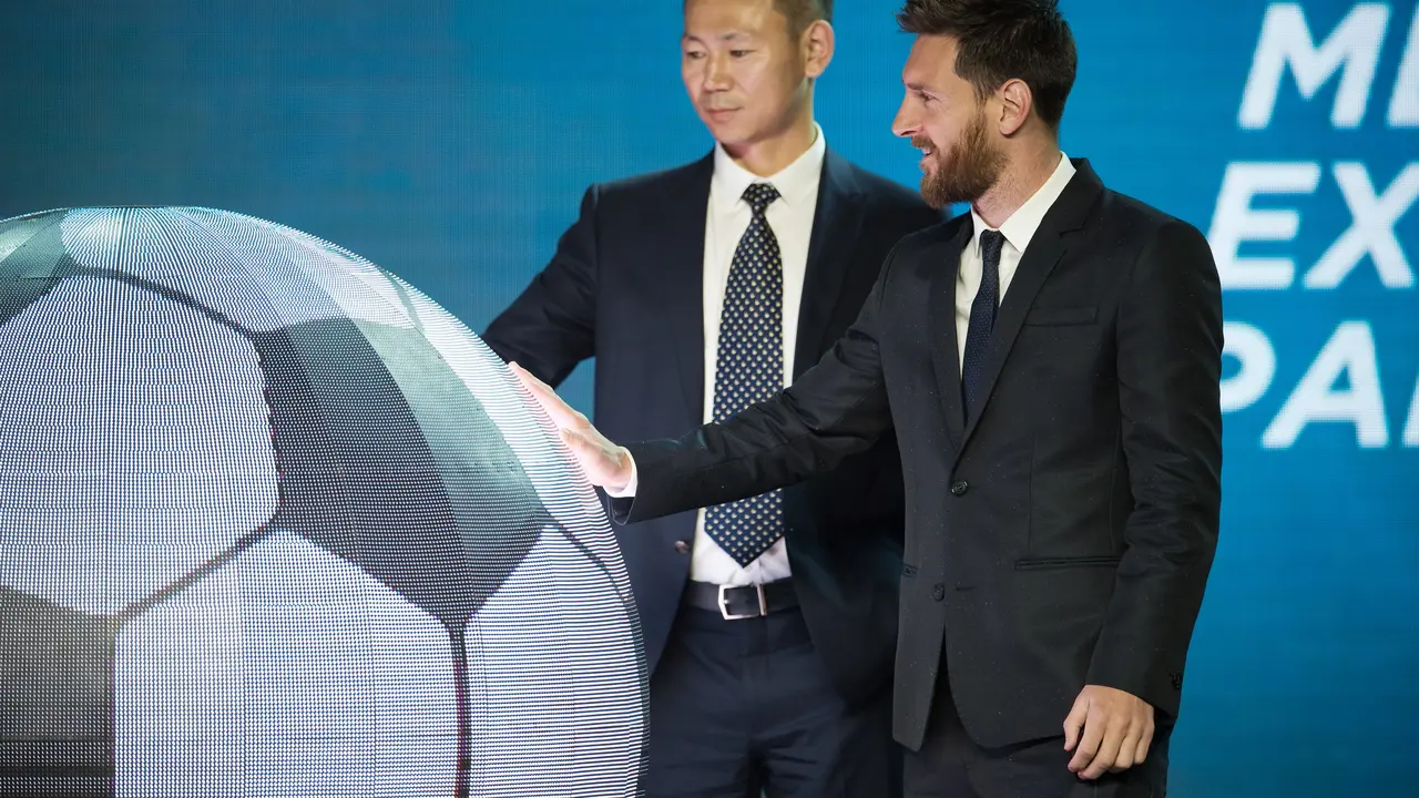 Leo Messi en la presentaci&oacute;n de un parque con su nombre en China