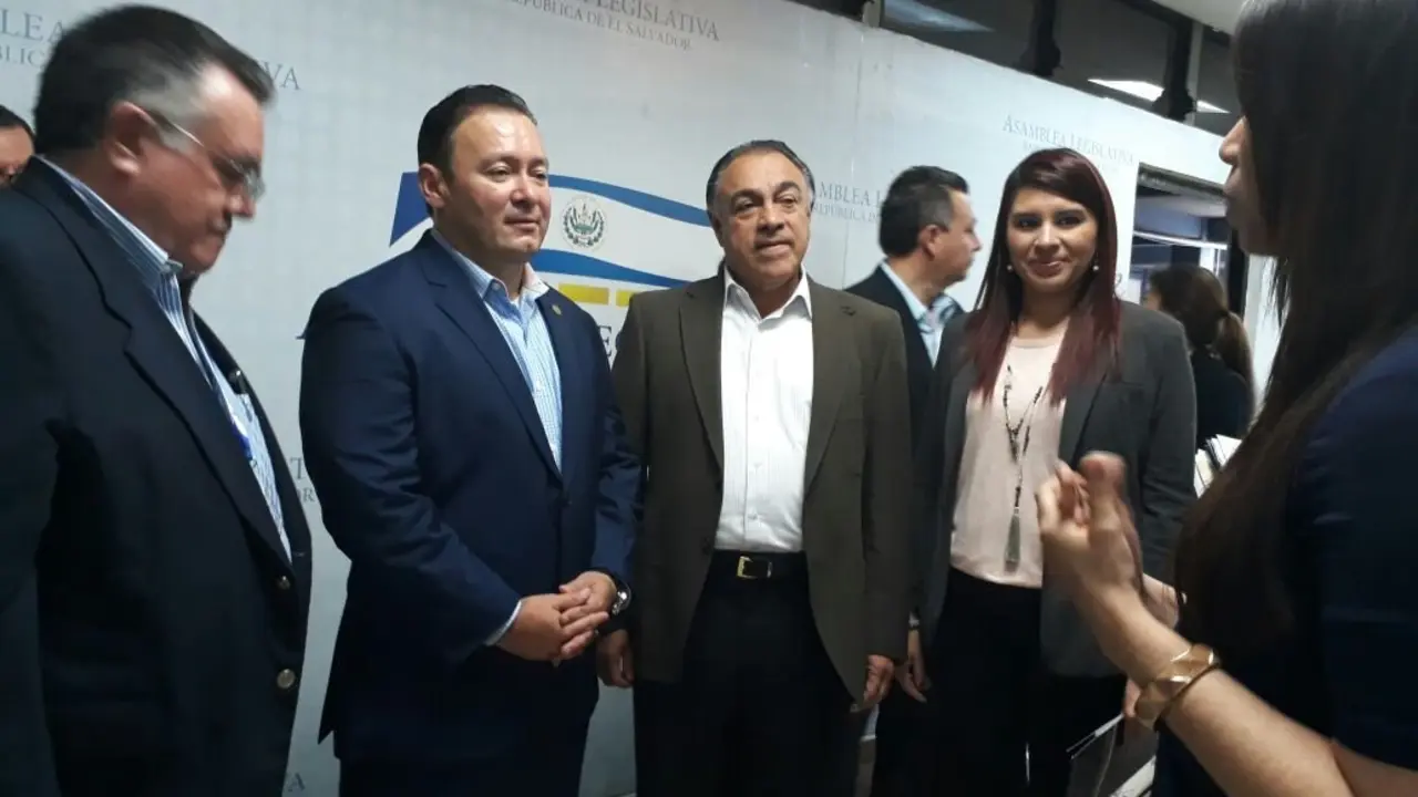 Ley de agua, ARENA, PCN y GANA