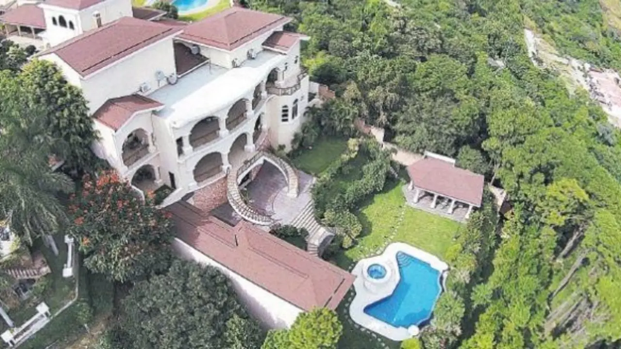 Mansion del ex presidente Saca