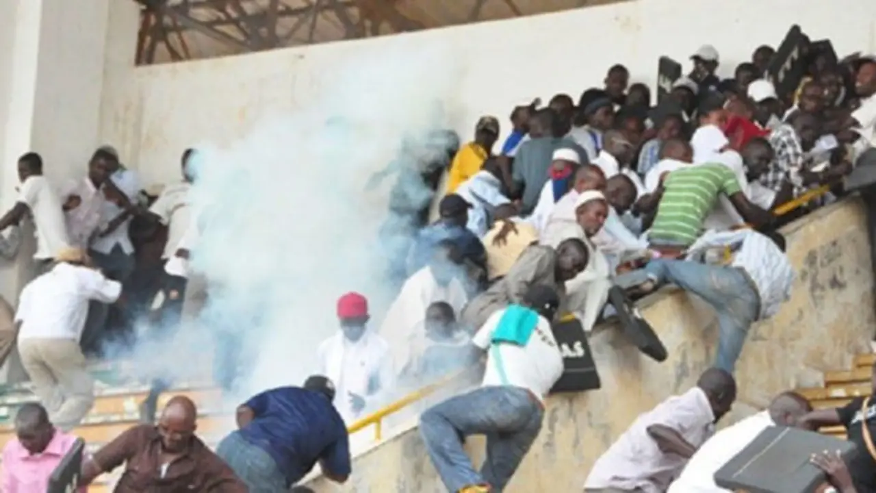 Avalancha humana en estadio de Senegal