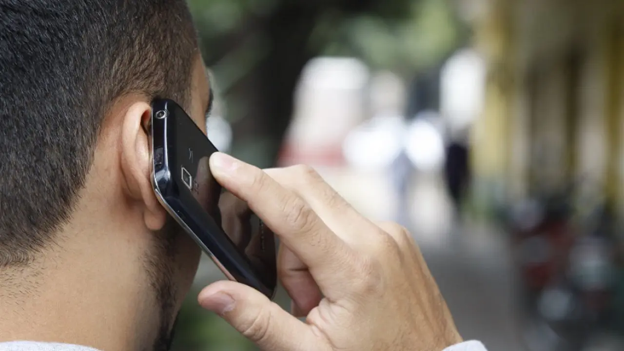 Telefon&iacute;a celular