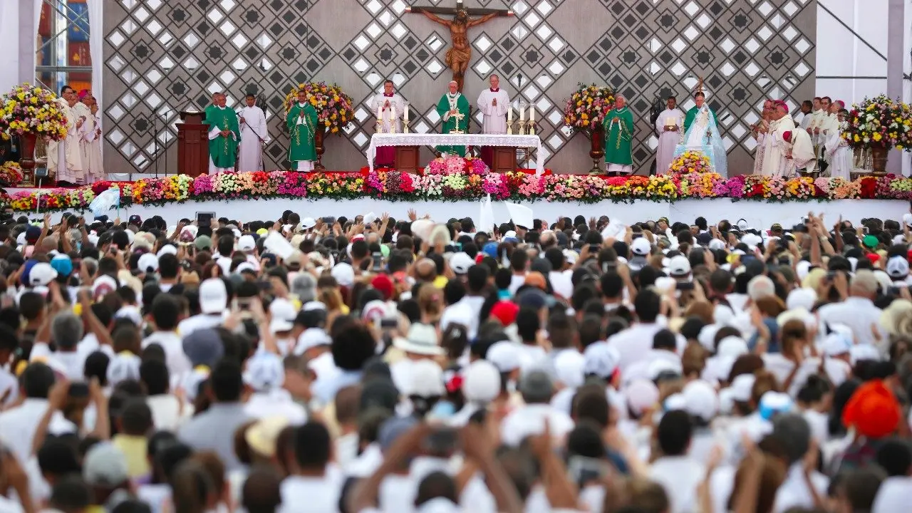 Papa-Francisco-Episcopal-LA-FM-