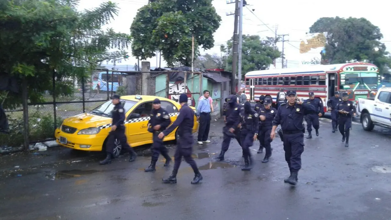 Presencia policial en terminal de Oriente