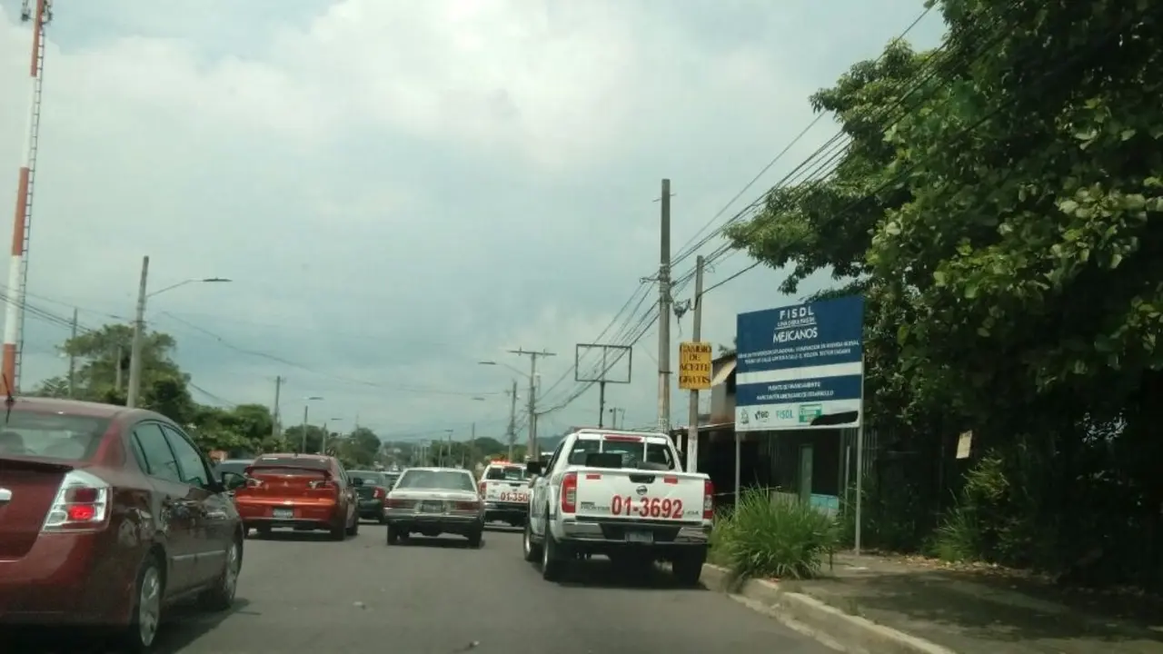 Empleado de car wash asesinado en avenida Bernal