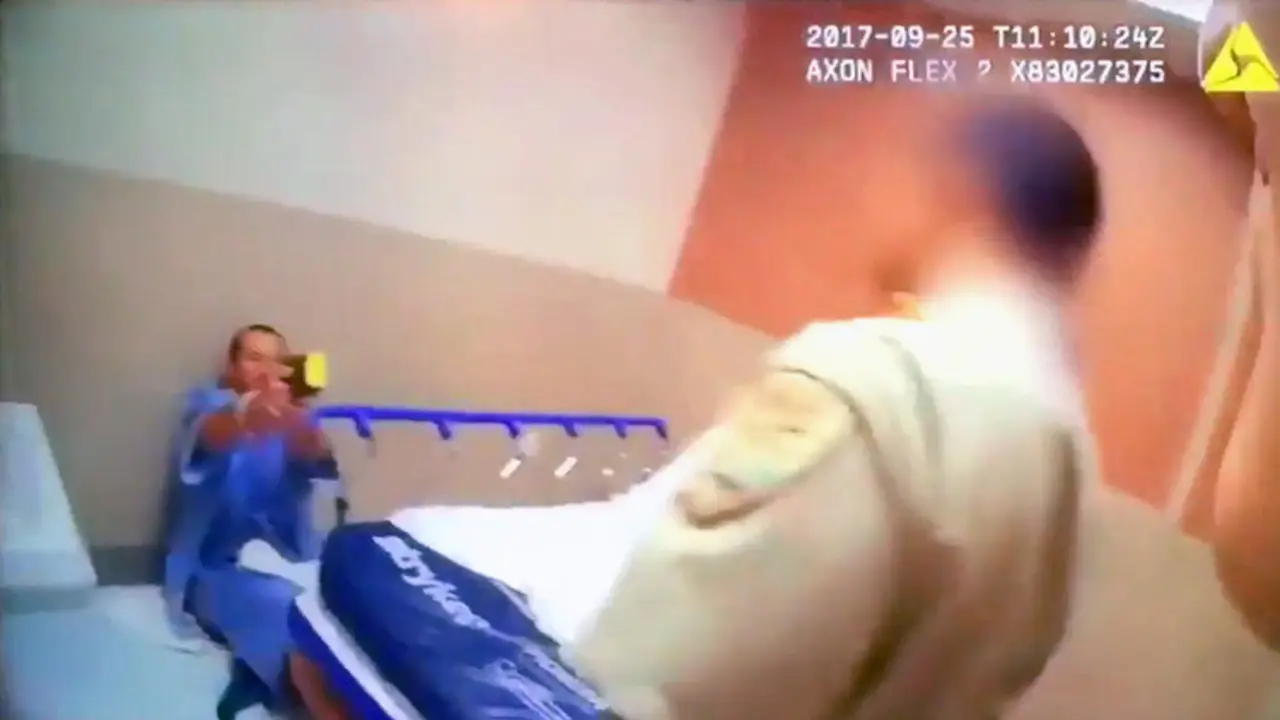 59d0605d08f3d9ff108b4567