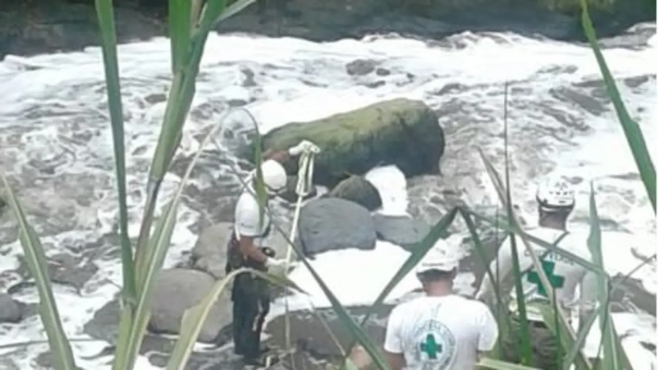 Rescate de tronco de mujer en Ciudad Delgado