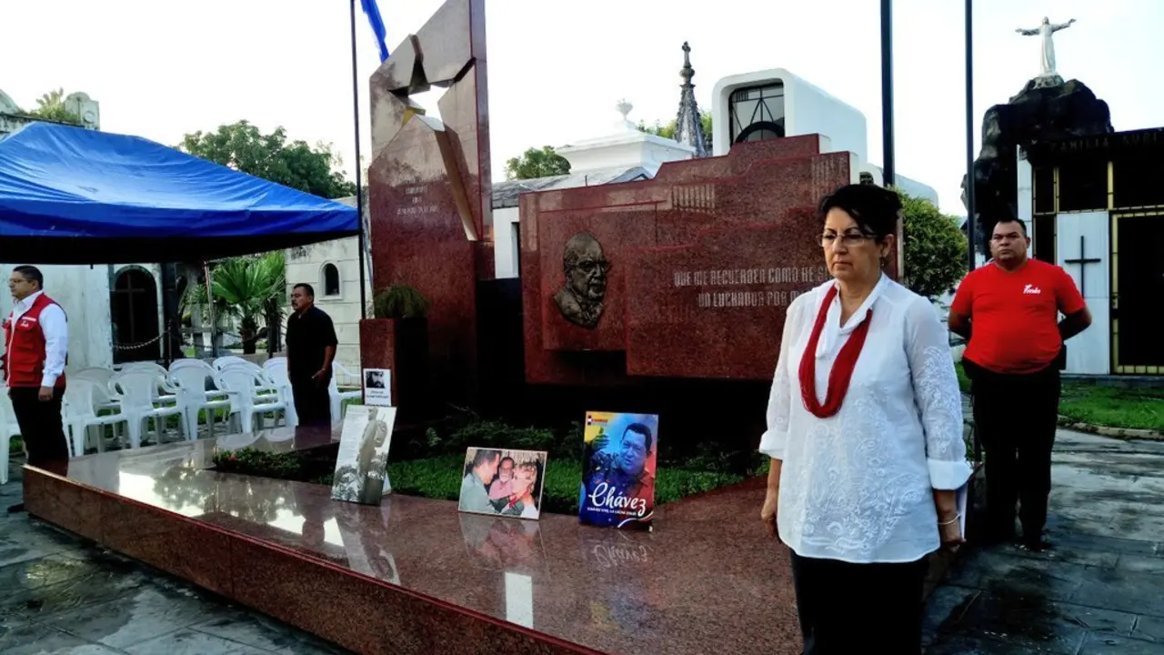 Schafik Handal 87 a&ntilde;os