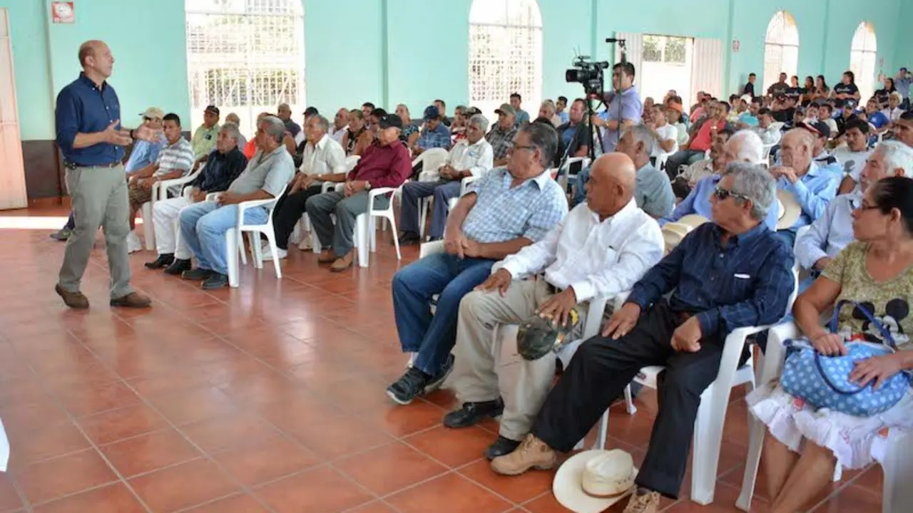 Javier Simán en Santa Ana 
