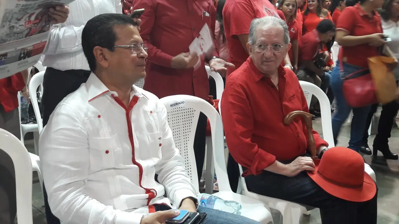 Fabio Castillo y Hugo Mart&iacute;nez