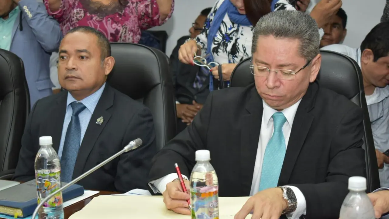 Fiscal y ministro de justicia