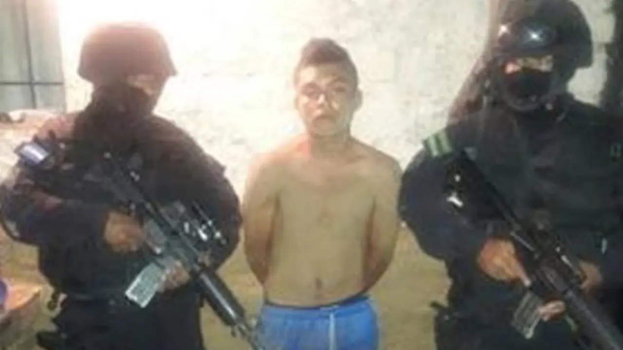 Mata-polic&iacute;as