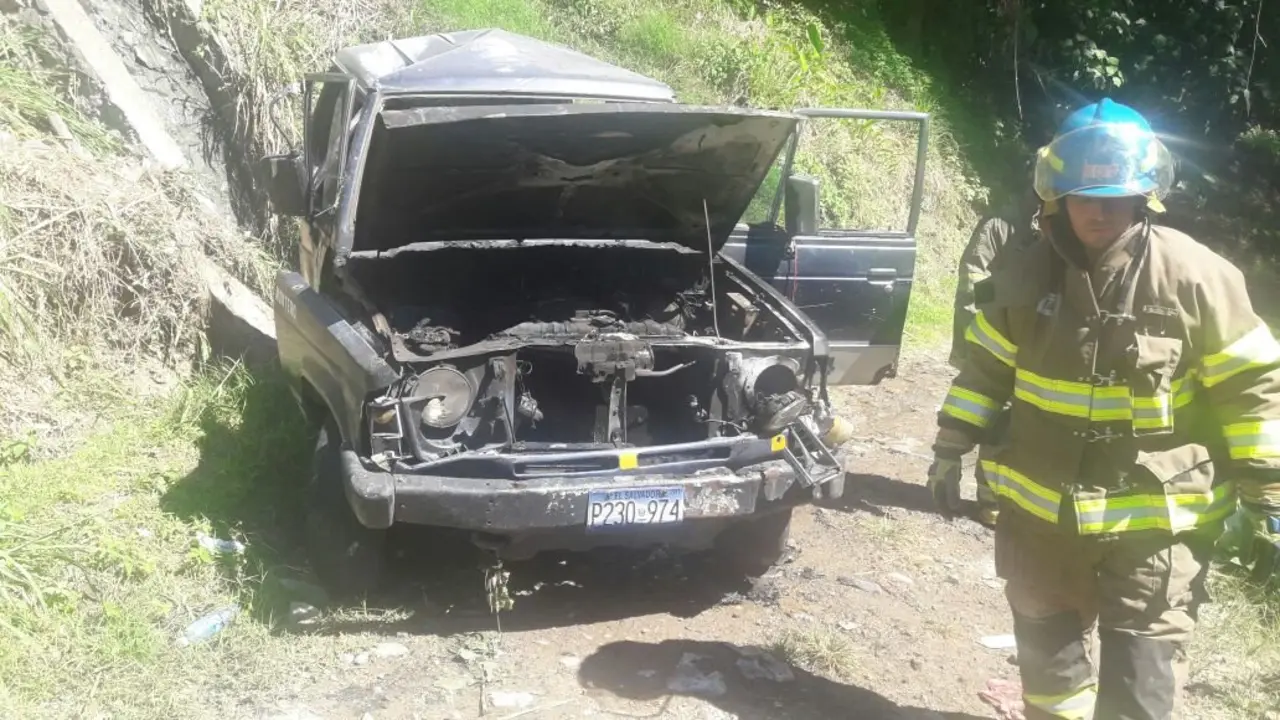 Carro en Texacuangos