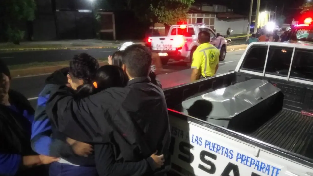 494EE6D5-E5C2-4A1E-A459-EE785DF719D6