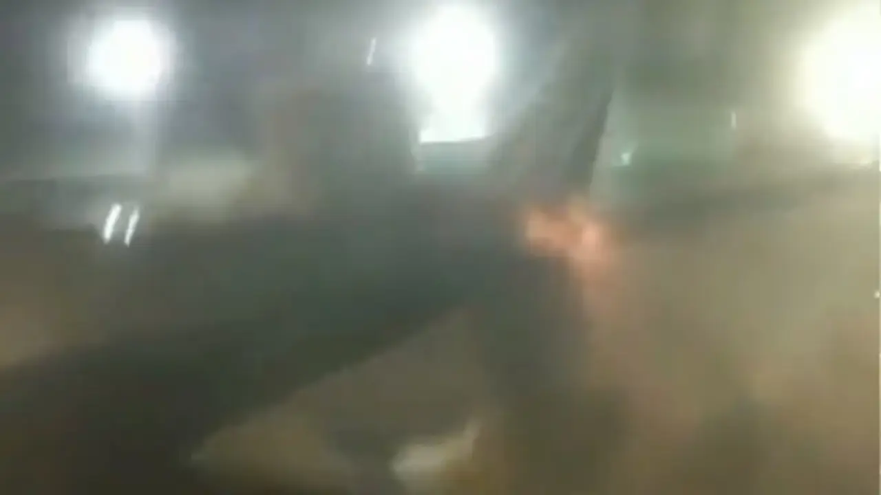 Avi&oacute;n choca en Toronto