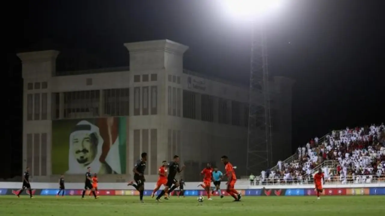 Partido de f&uacute;tbol en Arabia Saudita