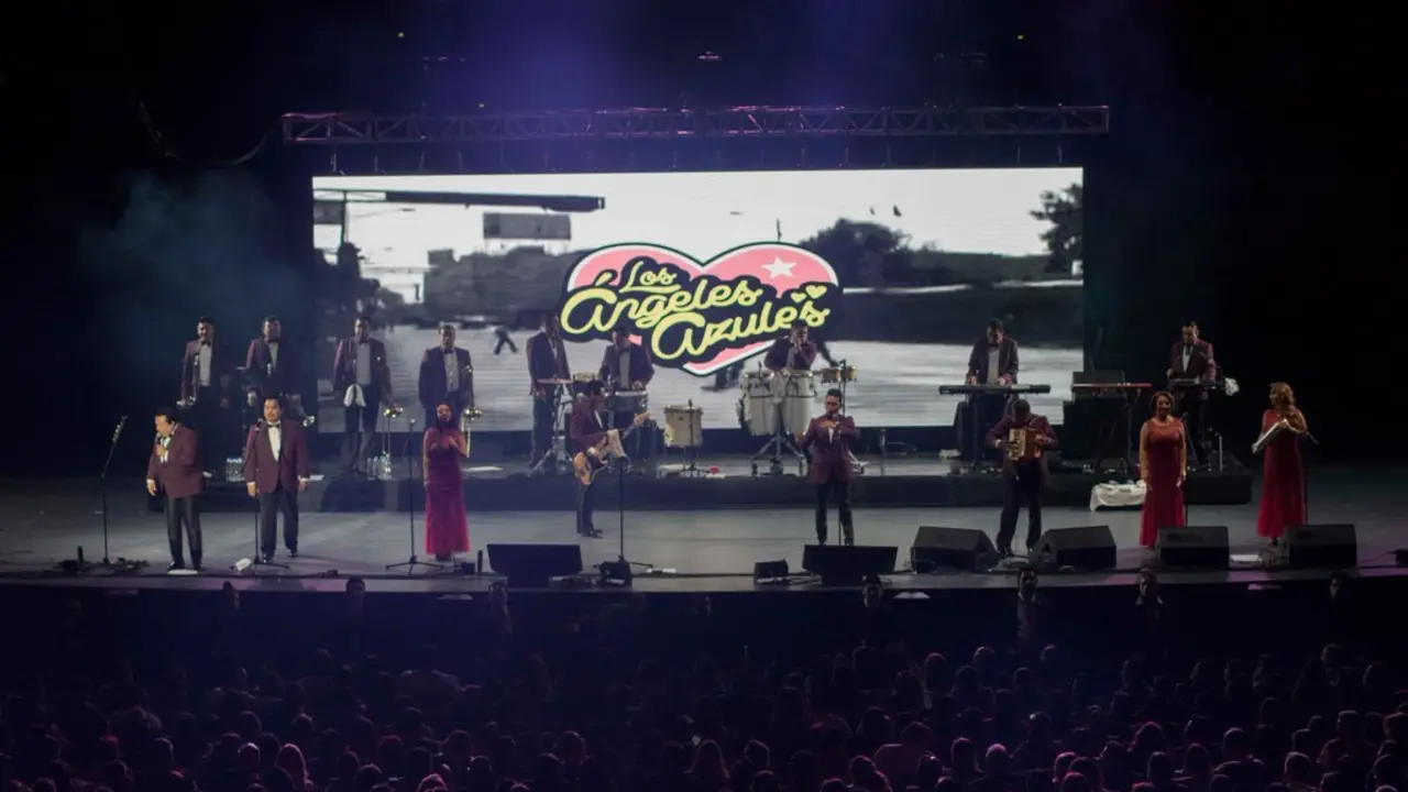 Los &Aacute;ngeles Azules