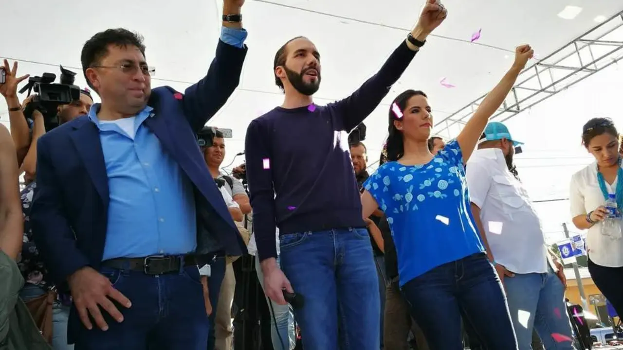 Luis Reyes con Nayib Bukele