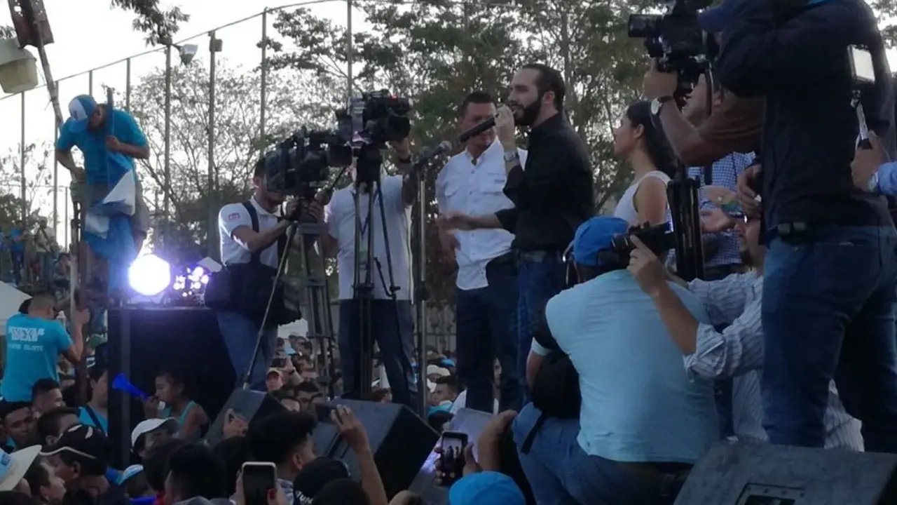 Nayib Bukele en un mitin en San Miguel