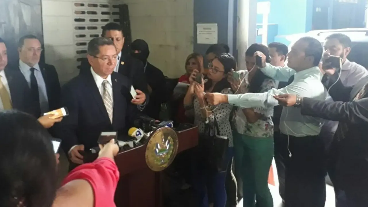 Fiscal Douglas Mel&eacute;ndez