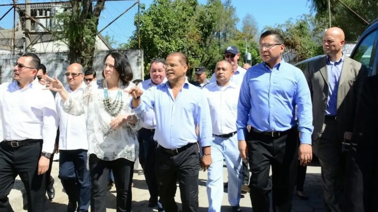 Oscar Ortiz en Mariona