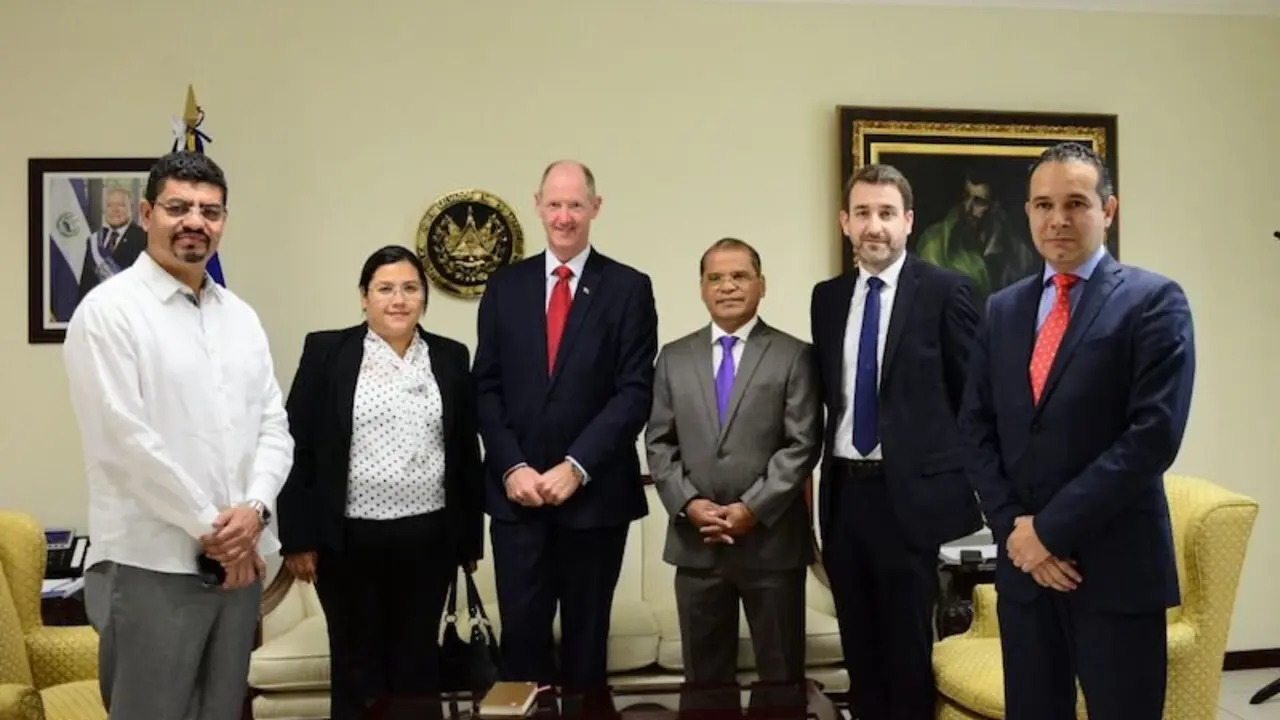 Oscar Ortiz brazaletes