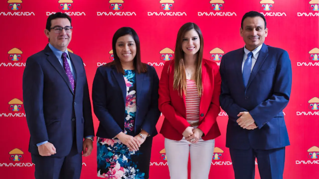 Conferencia Prensa de Banco Davivienda, denominada El Viaje de Tus Sue&ntilde;os, en la Agencia del Centro Financiero en San Salvador, El Salvador, el 15 de marzo de 2018.
Foto DAVIVIENDA/ Salvador MELENDEZ