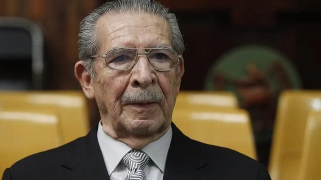 Efra&iacute;n R&iacute;os Montt