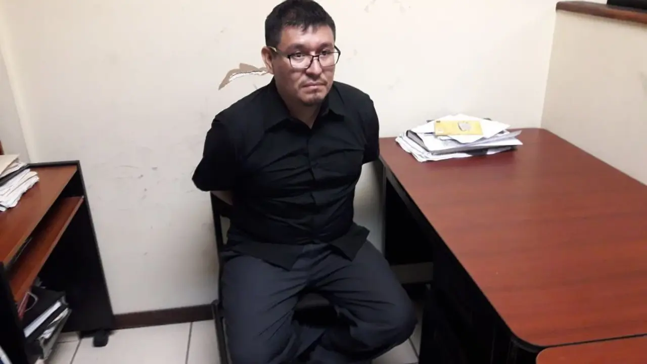 WhatsApp Image 2018-04-23 at 11.27.34 PM