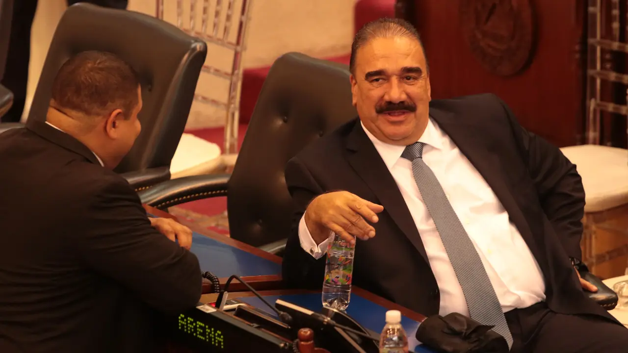 Toma de posesi&oacute;n, nueva asamblea, diputados, donato vaquerano, arena 