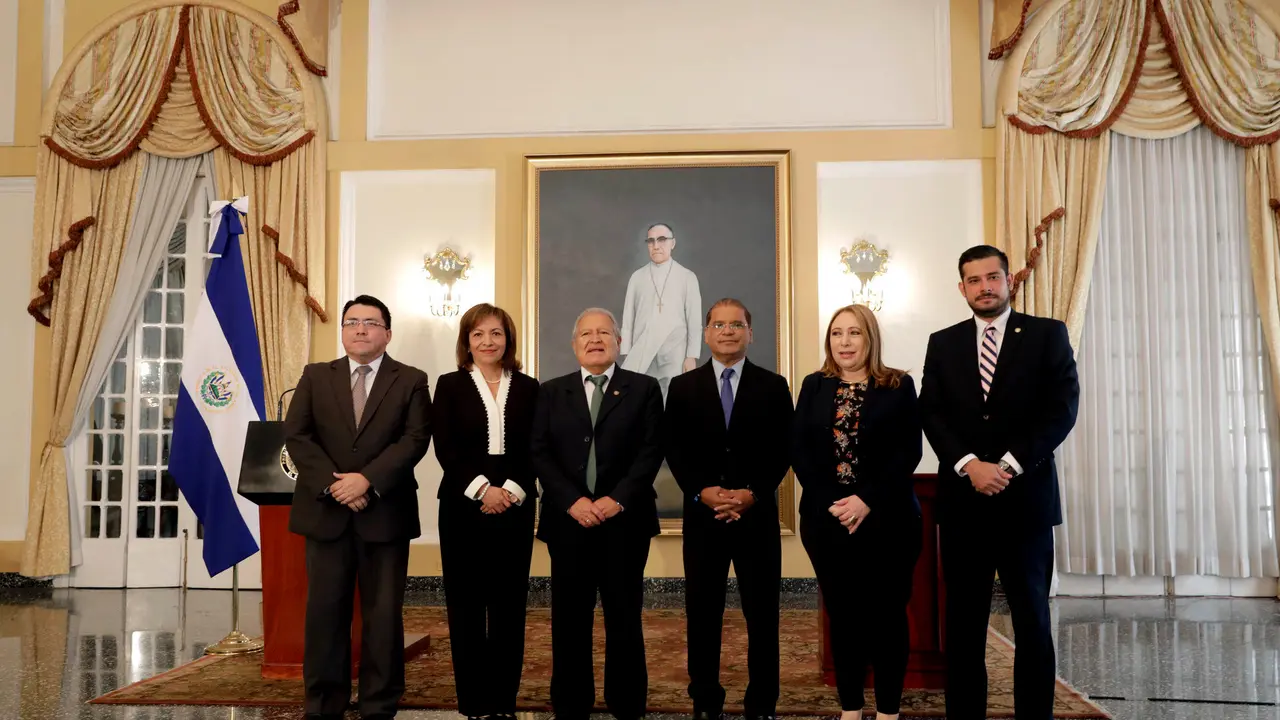 Funcionarios juramentados en Fomilenio II