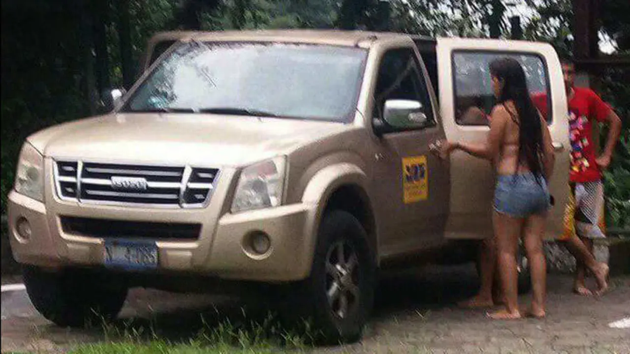 Veh&iacute;culo en los Chorros