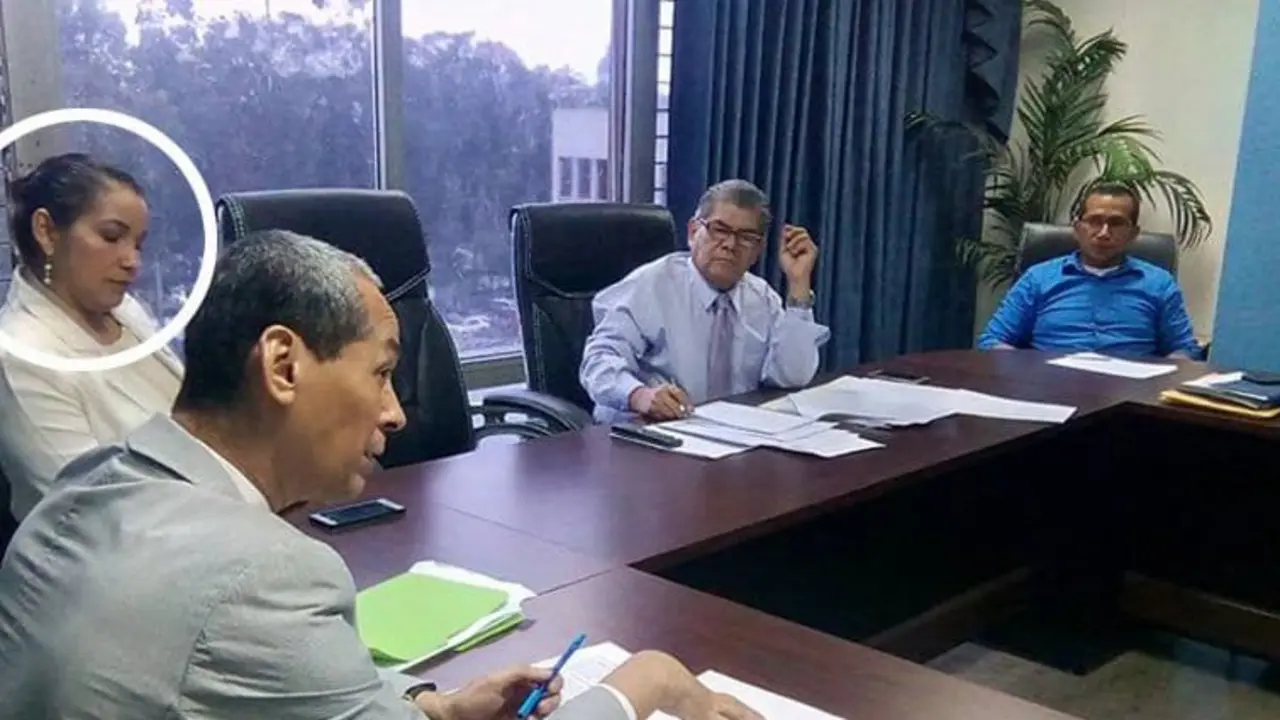 Cristina L&oacute;pez asesora.