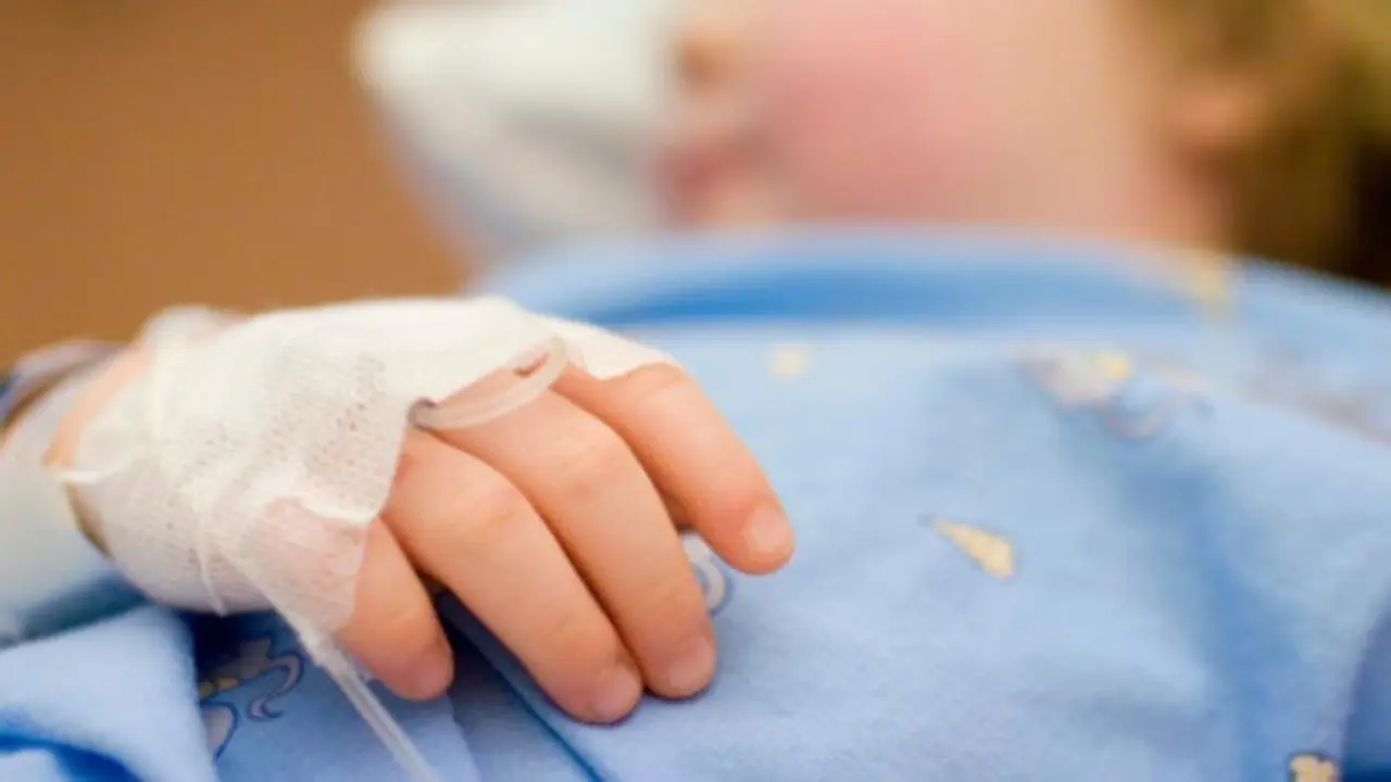 NI&ntilde;a ingresada @LaVanguardia-Web