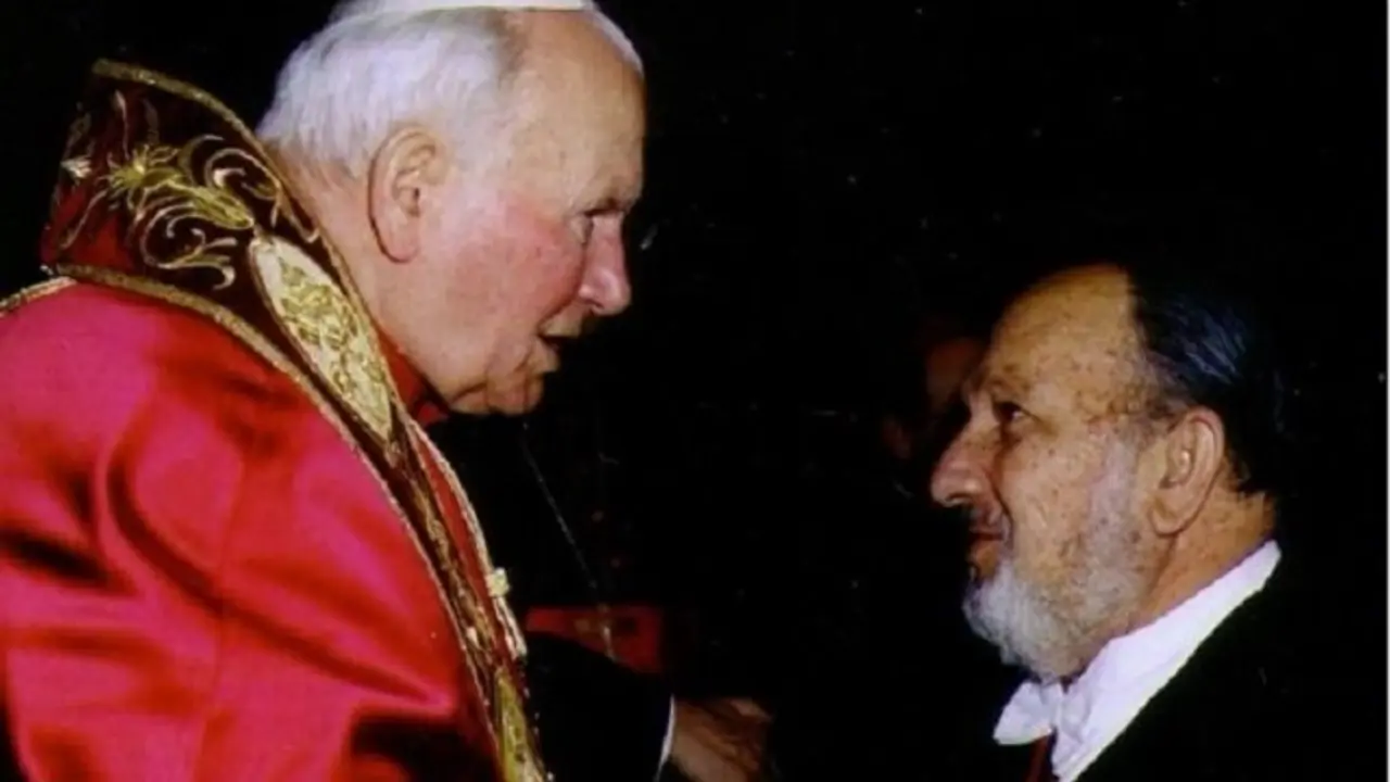 roberto-sim&aacute;n