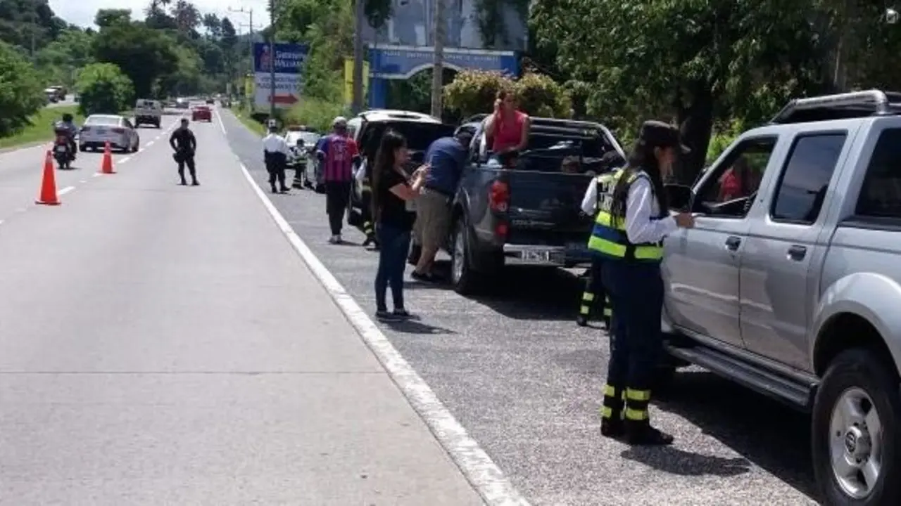 tr&aacute;nsito ebrios conductor peligroso