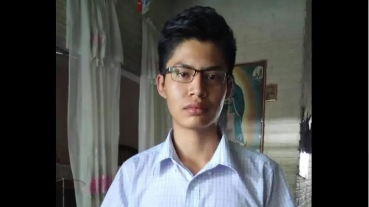 Joven de 17 a&ntilde;os